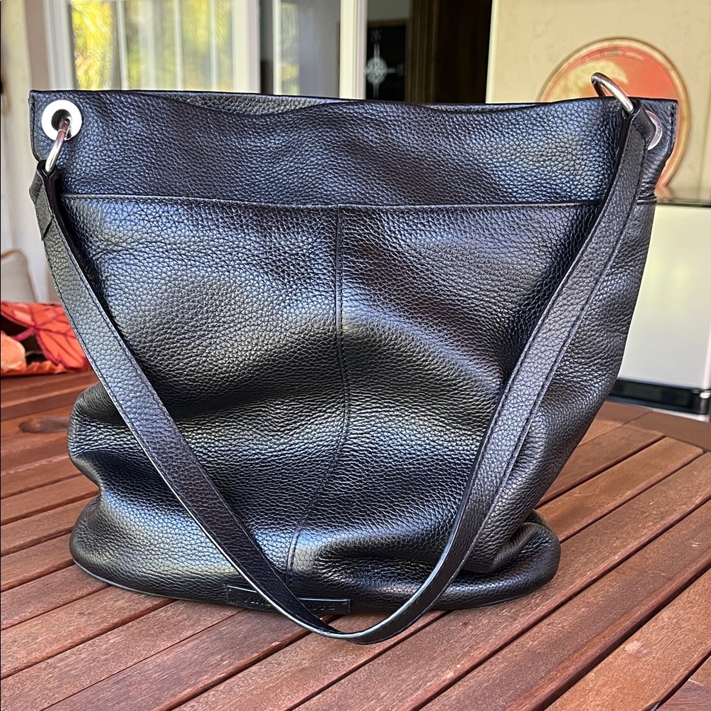 VINCE CAMUTO black pebble leather hobo/bucket bag